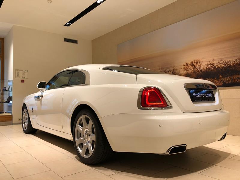 Rolls-Royce Wraith 2015 год <br>English White 