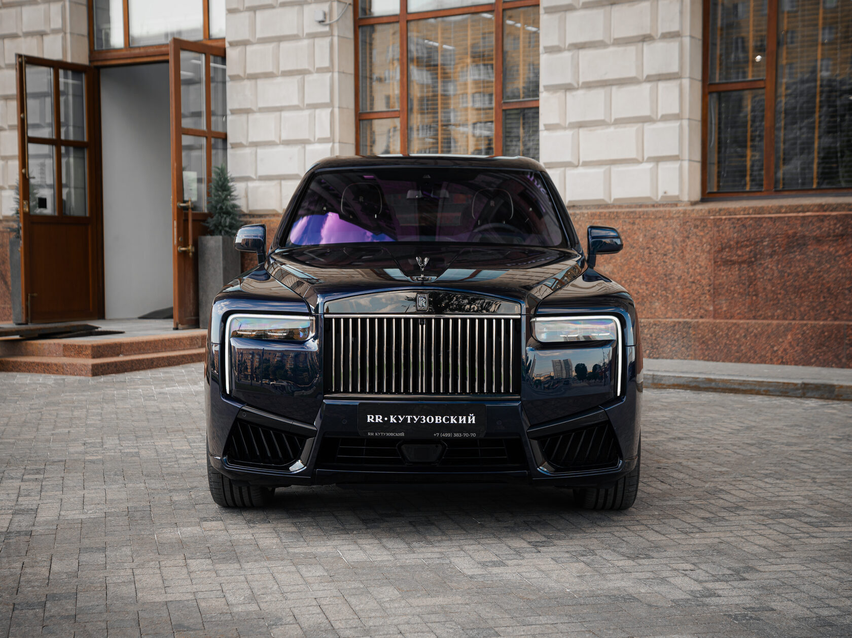 Rolls-Royce Cullinan Black Badge II  <br>Синий металлик 