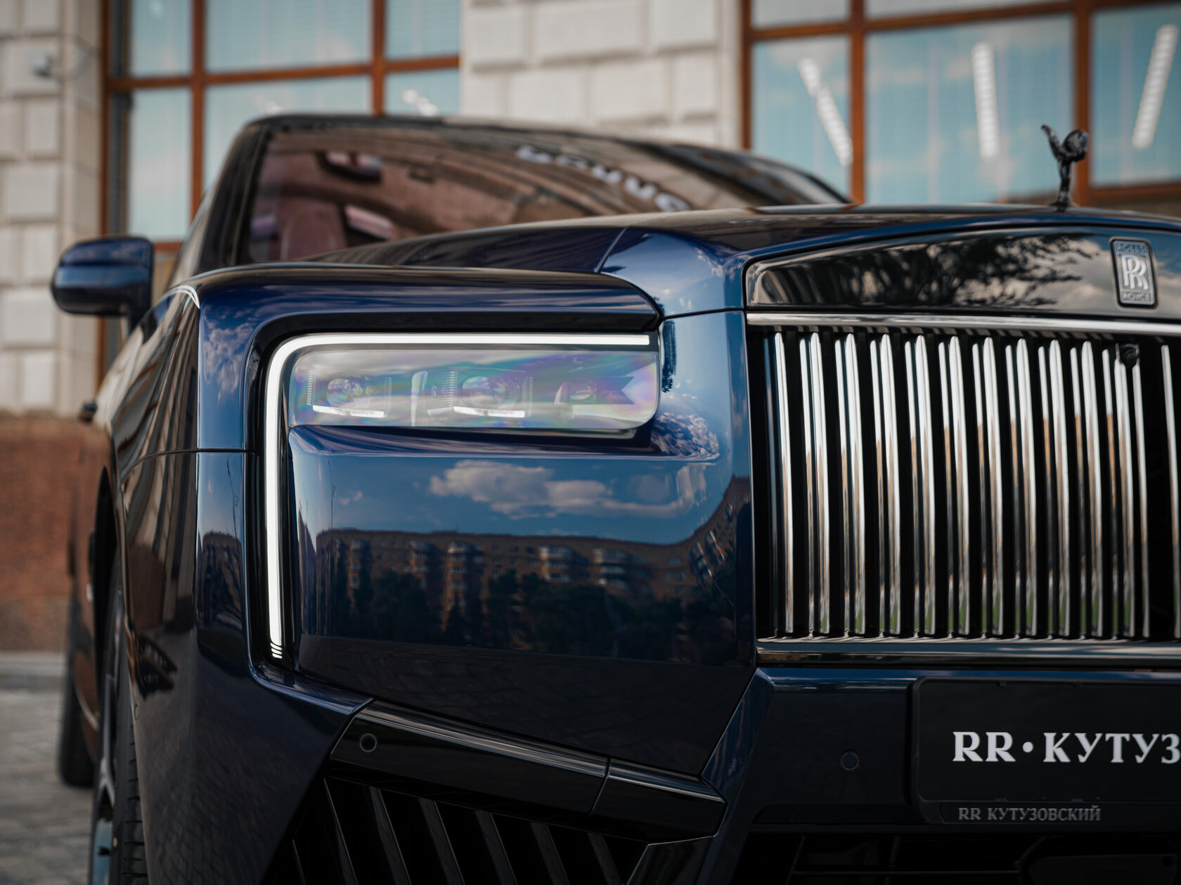 Rolls-Royce Cullinan Black Badge II  <br>Синий металлик 
