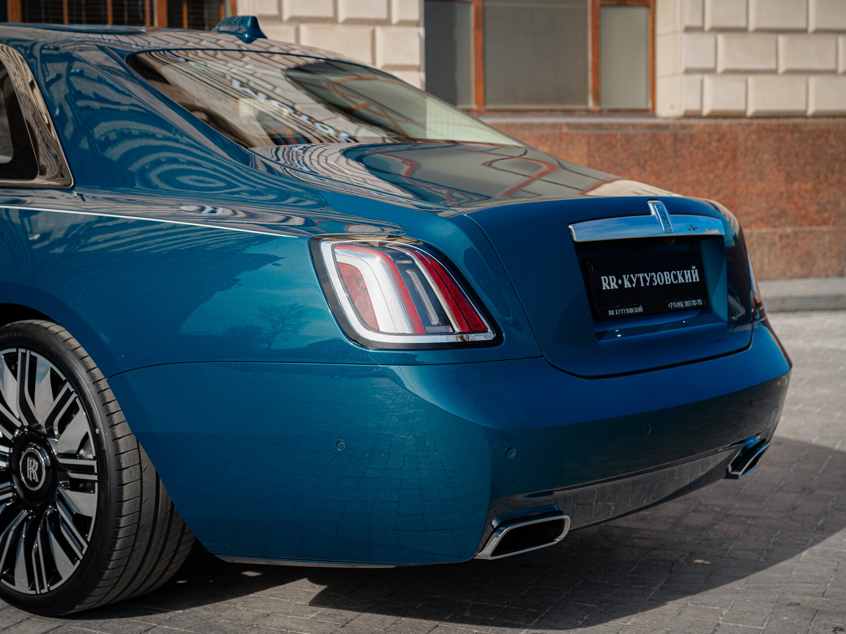 Rolls-Royce Ghost Series II  <br>Mustique Blue 