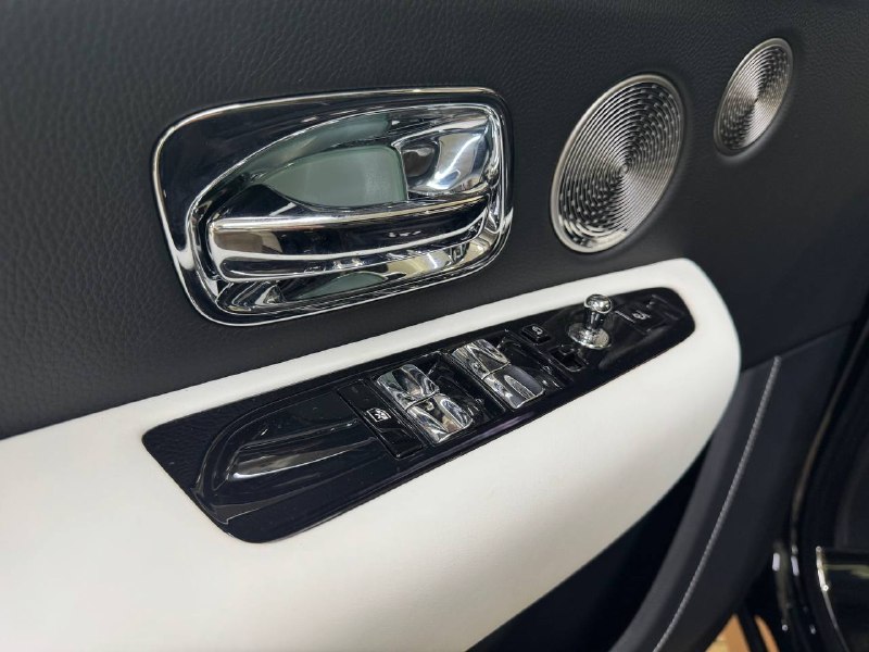Rolls-Royce Cullinan 2019 год <br>Black Diamond