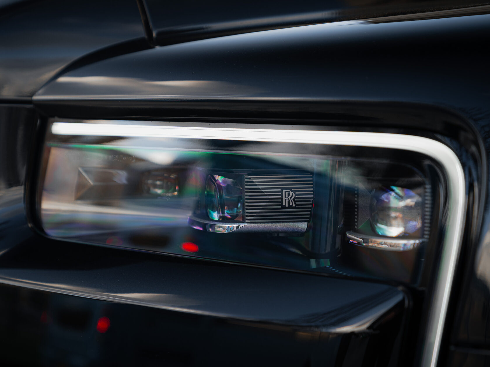 Rolls-Royce Cullinan Black Badge II 2025 год <br>Черный 