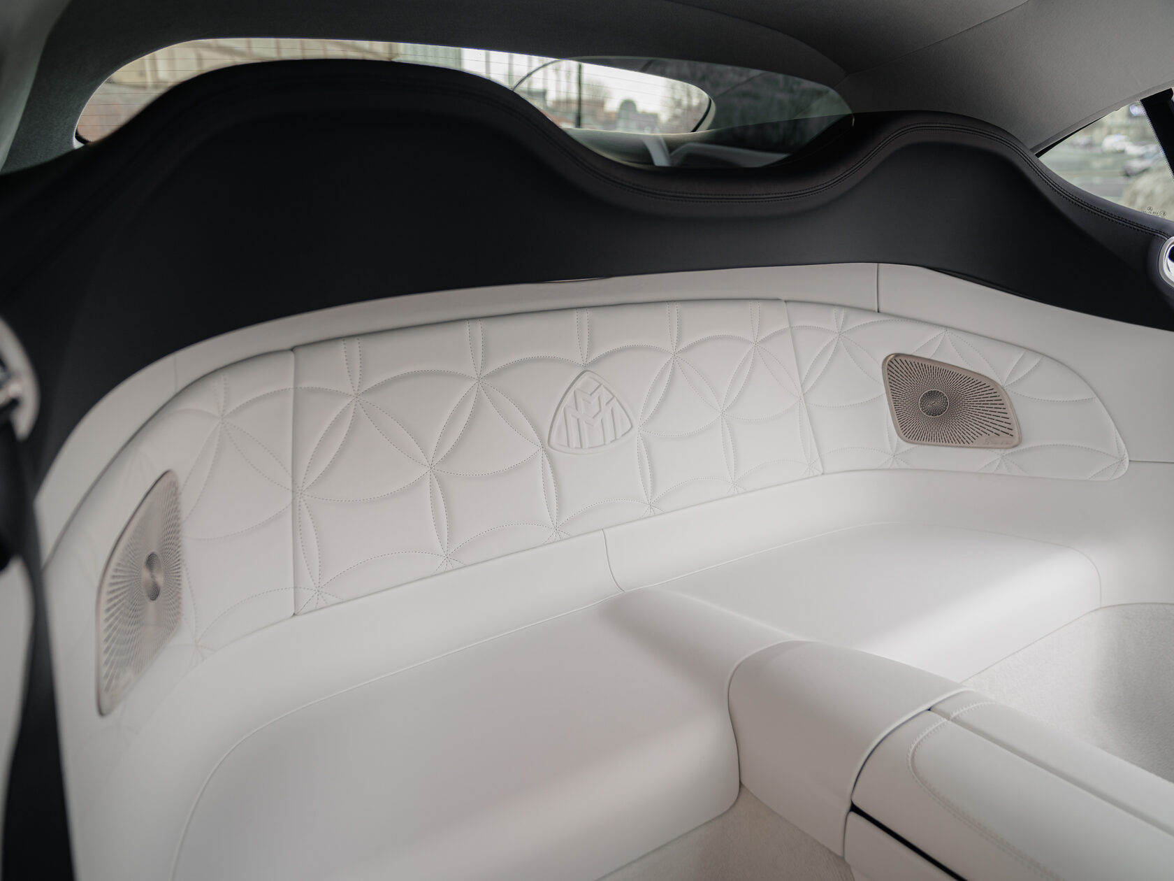 Rolls-Royce Maybach SL 680 2026  <br>Не указано