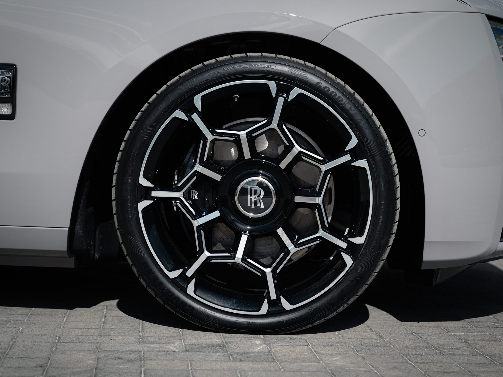 Rolls-Royce Ghost Black Badge Series II  <br>Tempest Grey 