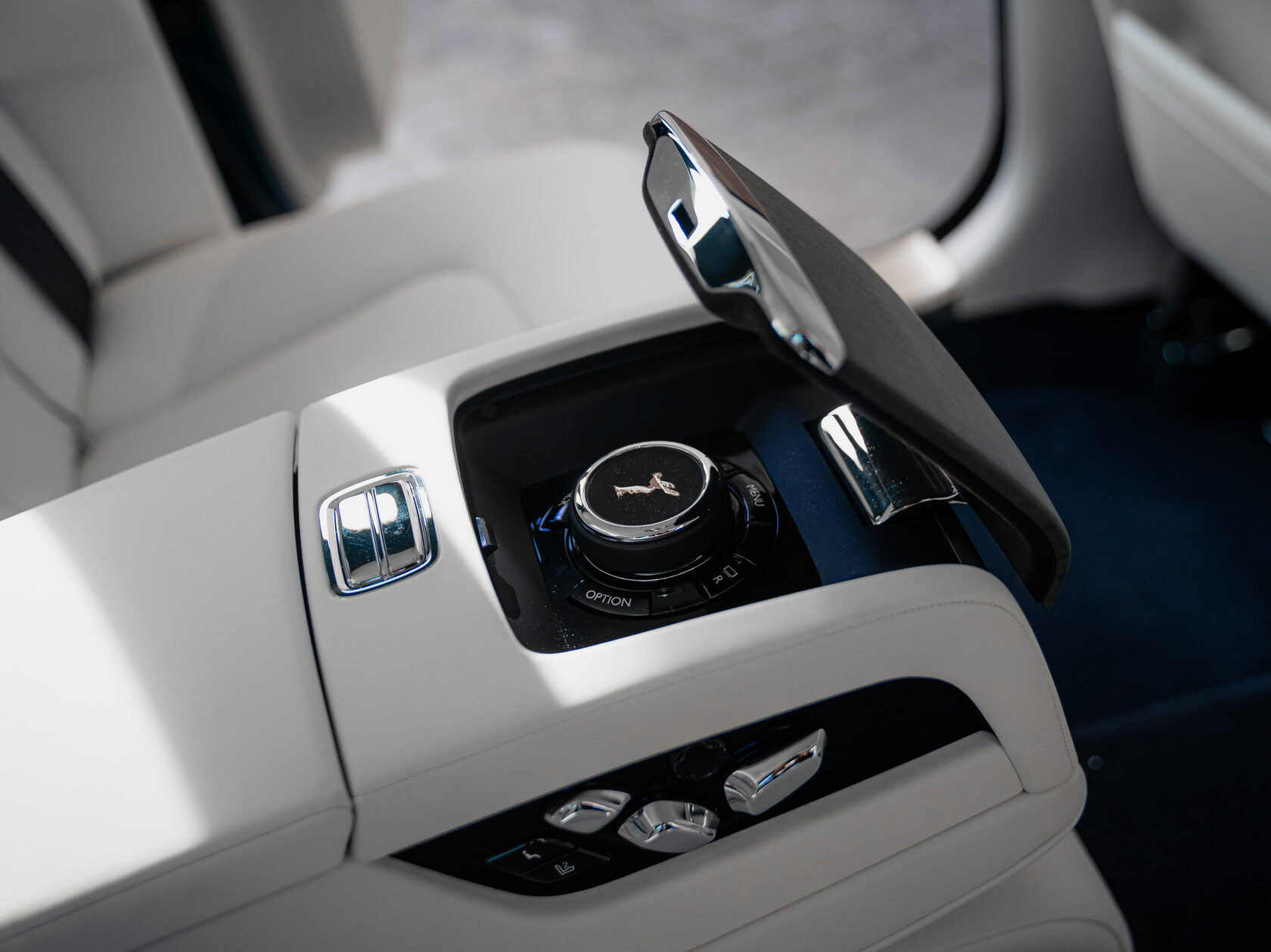 Rolls-Royce Ghost Series II  <br>Mustique Blue 