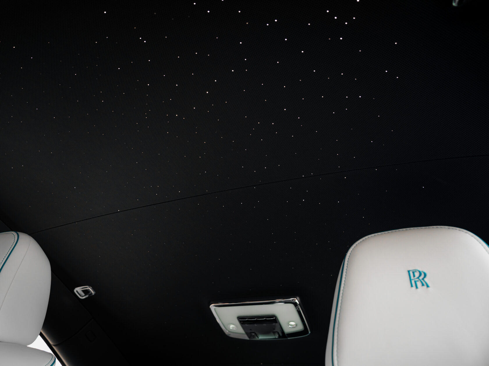 Rolls-Royce Black Badge Spectre  <br>Не указано