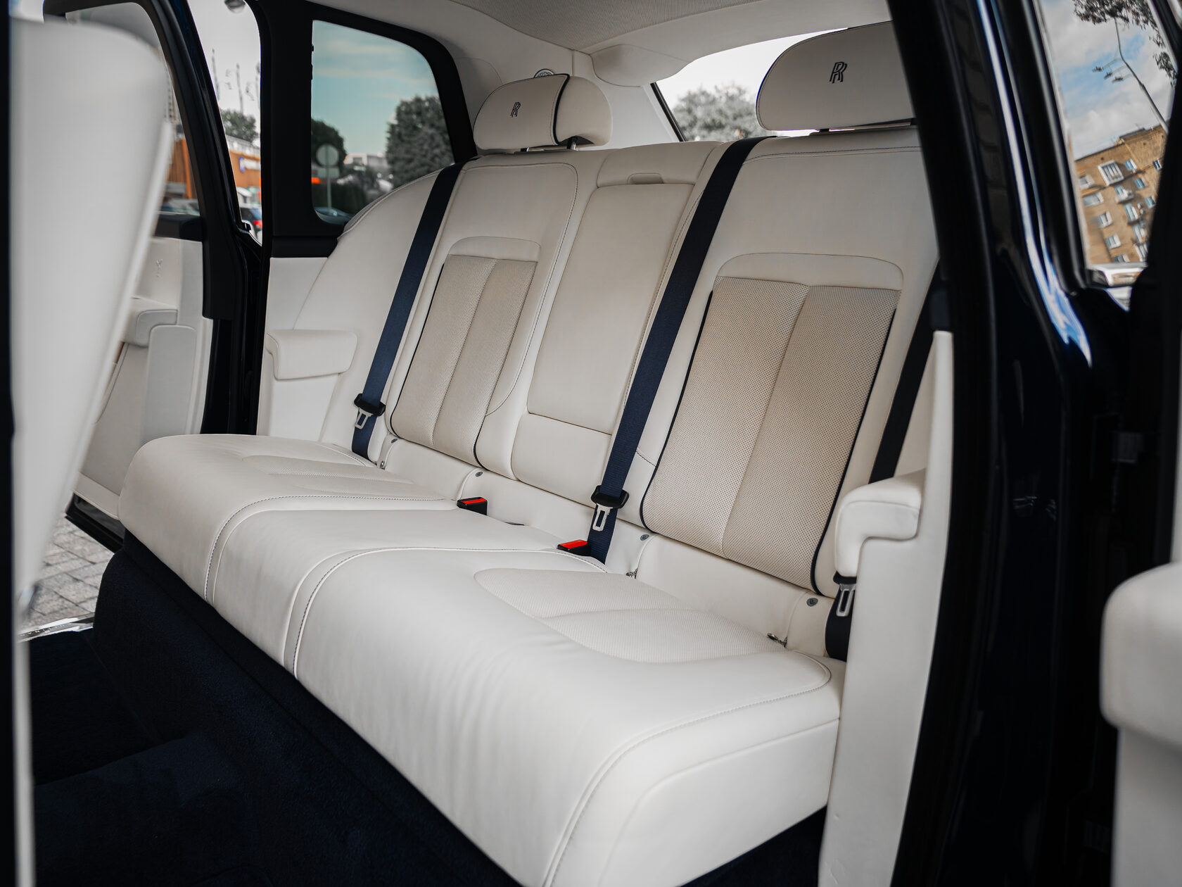 Rolls-Royce Cullinan  <br>Не указано