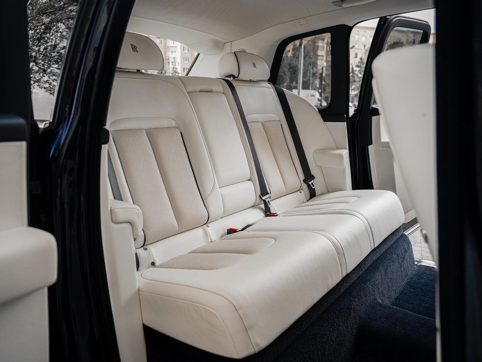 Rolls-Royce Cullinan  <br>Не указано