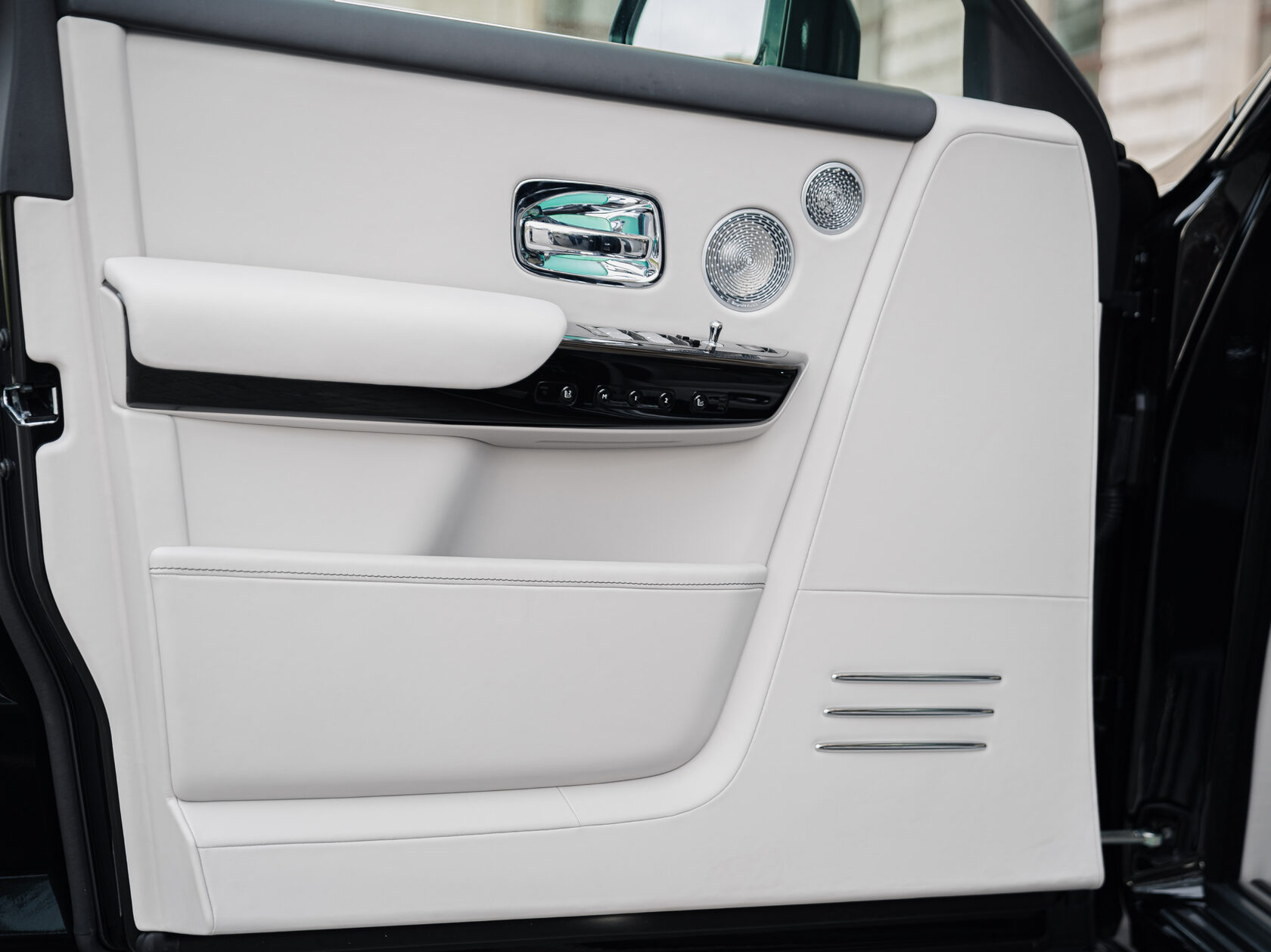 Rolls-Royce Phantom Extended  <br>Black Diamond 
