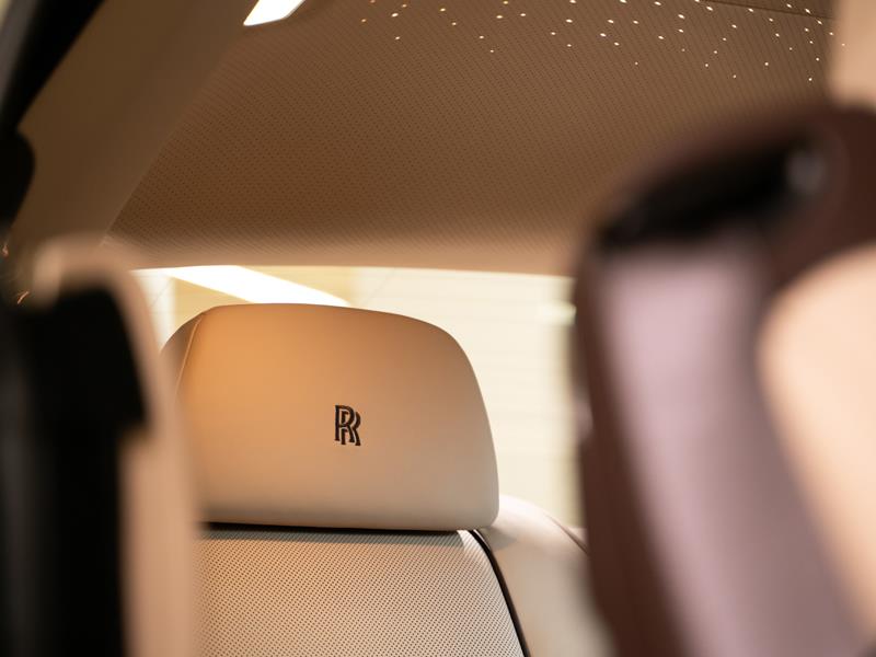 Rolls-Royce Wraith  <br>Petra Gold / Smokey Quartz 