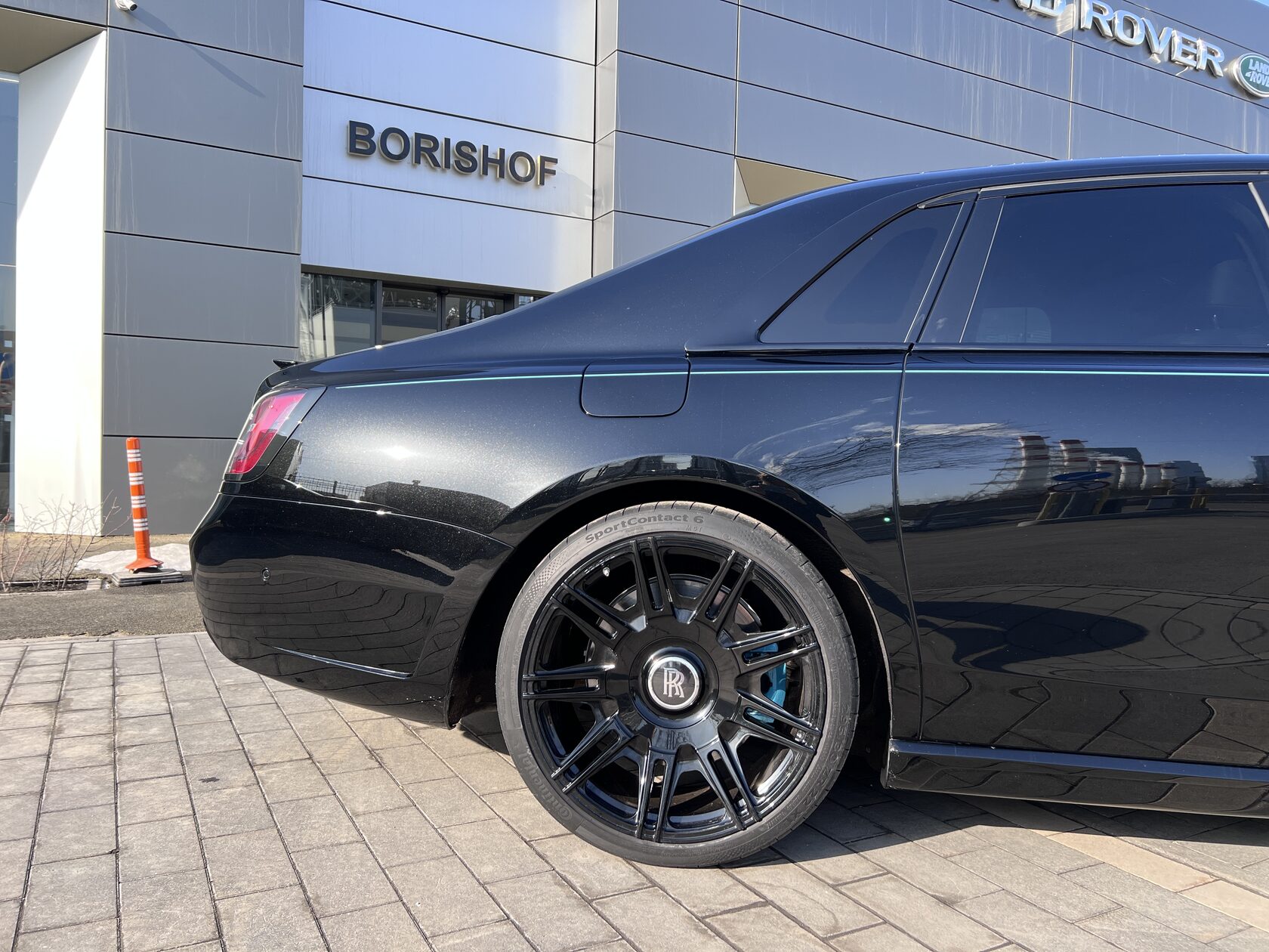 Rolls-Royce Ghost Black Badge by NOVITEC 2021 год <br>Черный Металлик Diamond Black 