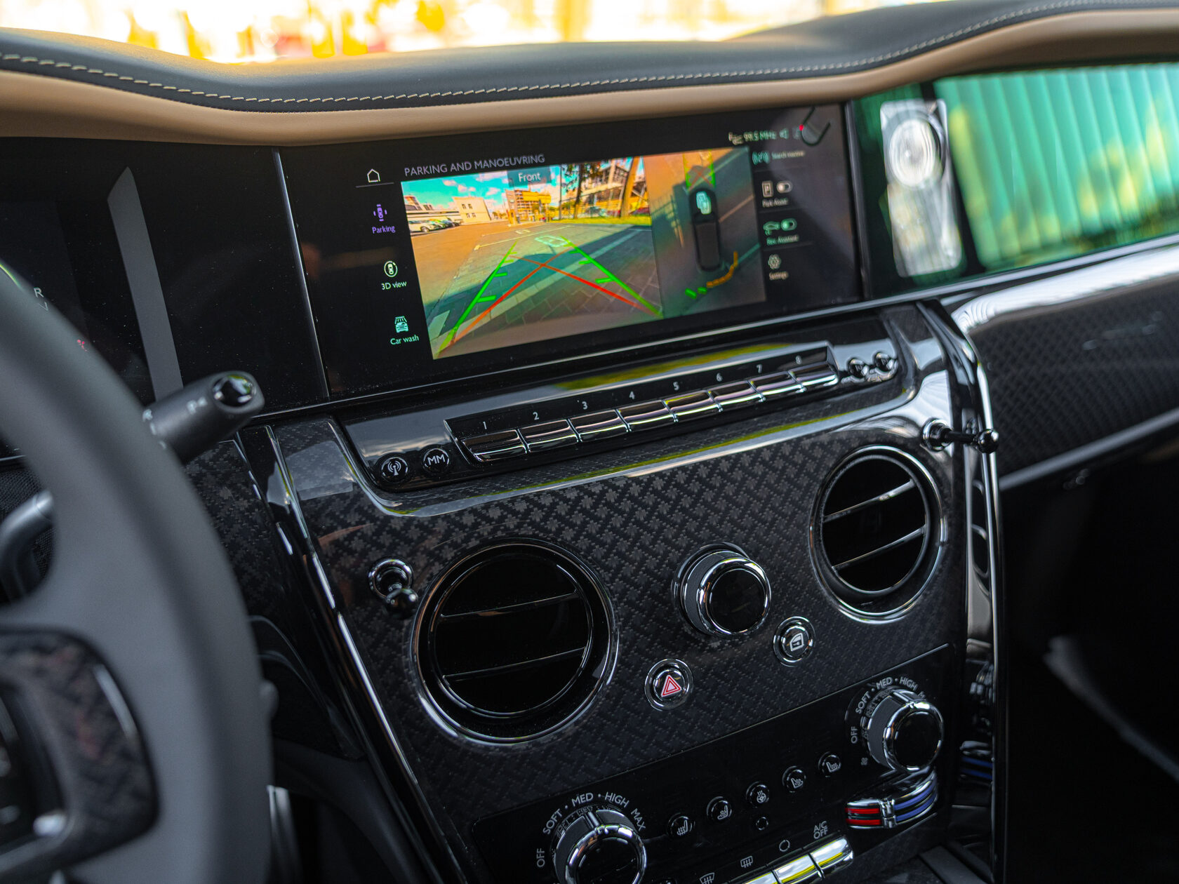 Rolls-Royce Cullinan Black Badge II  <br>Трюфель