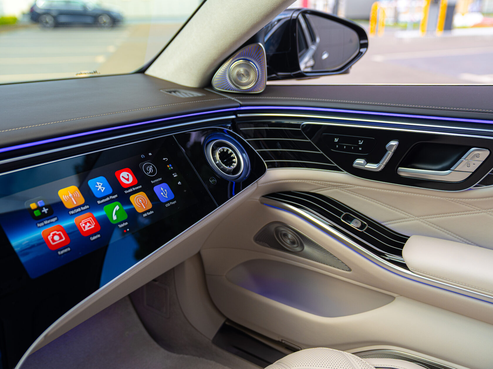 Rolls-Royce Maybach S 580 II  <br>черный обсидиан с покрытием металлик 