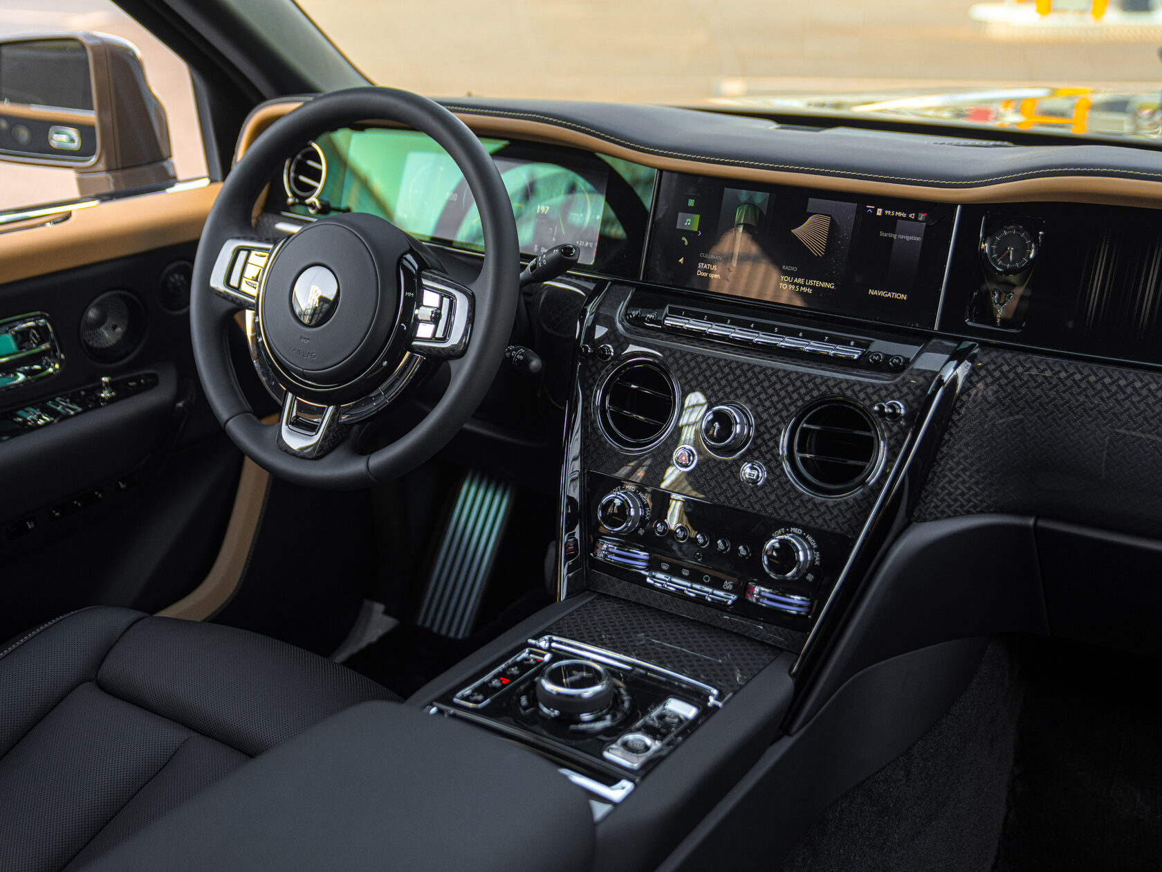 Rolls-Royce Cullinan Black Badge II  <br>Трюфель