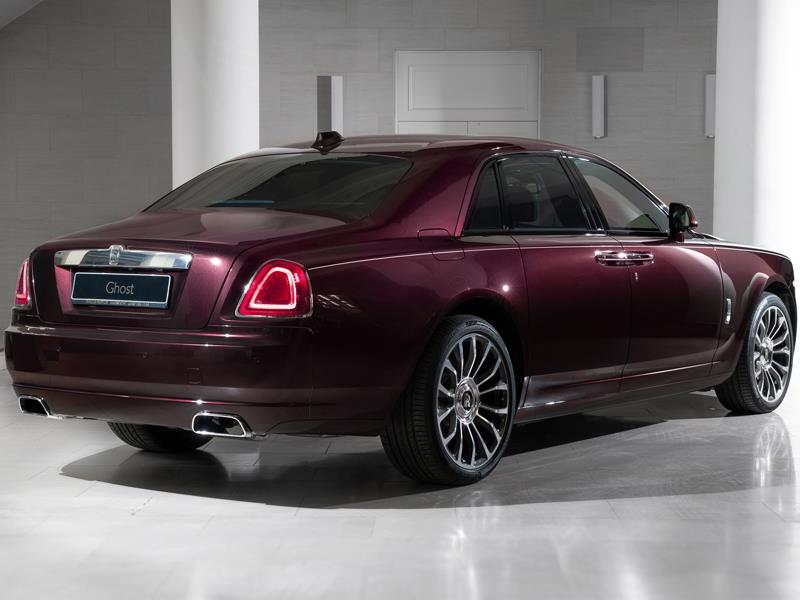 Rolls-Royce Ghost Zenith Collection  <br>Bohemian Red / Diamond Black 