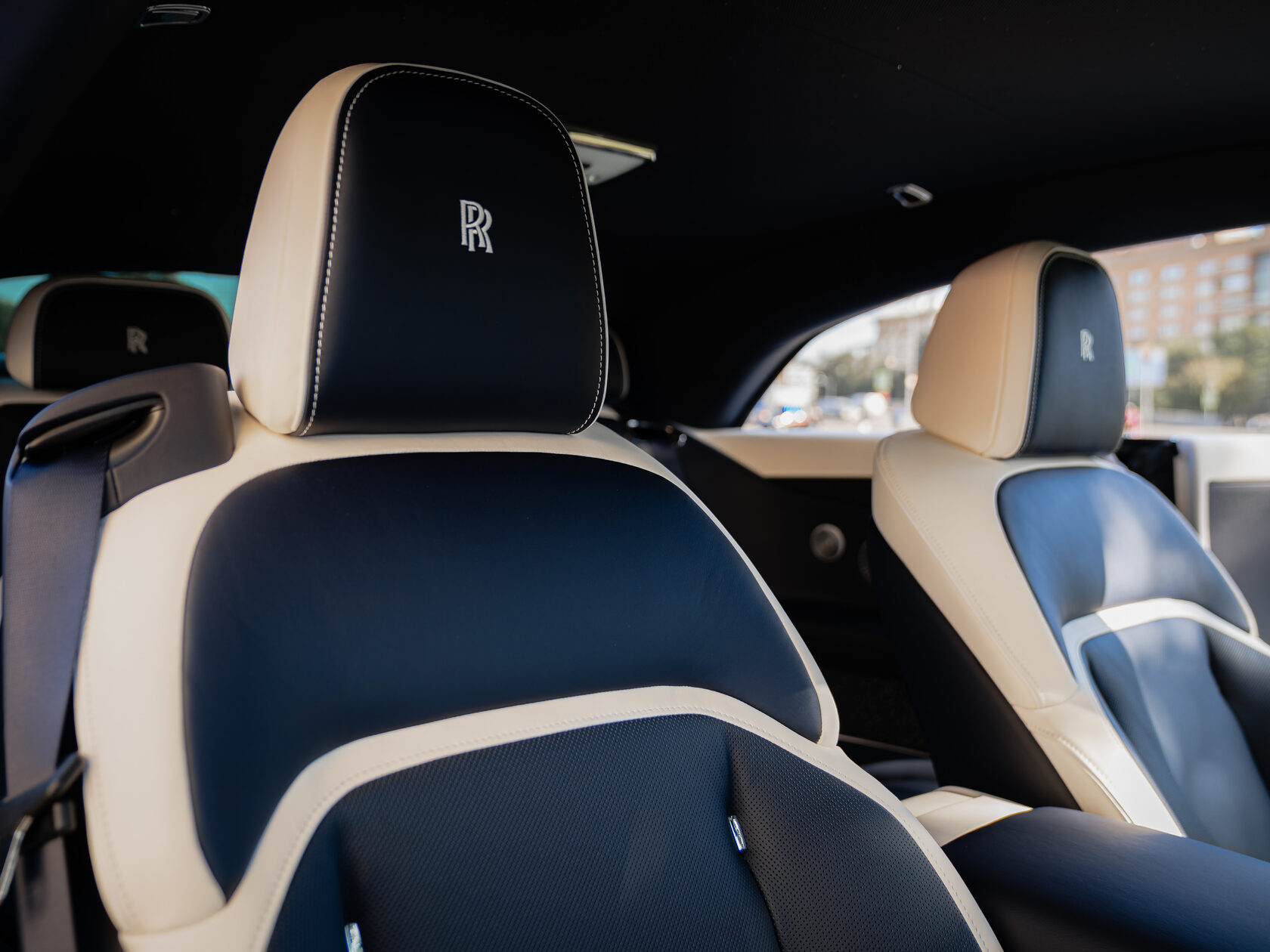 Rolls-Royce Spectre 2024 год <br>Midnight Sapphire 