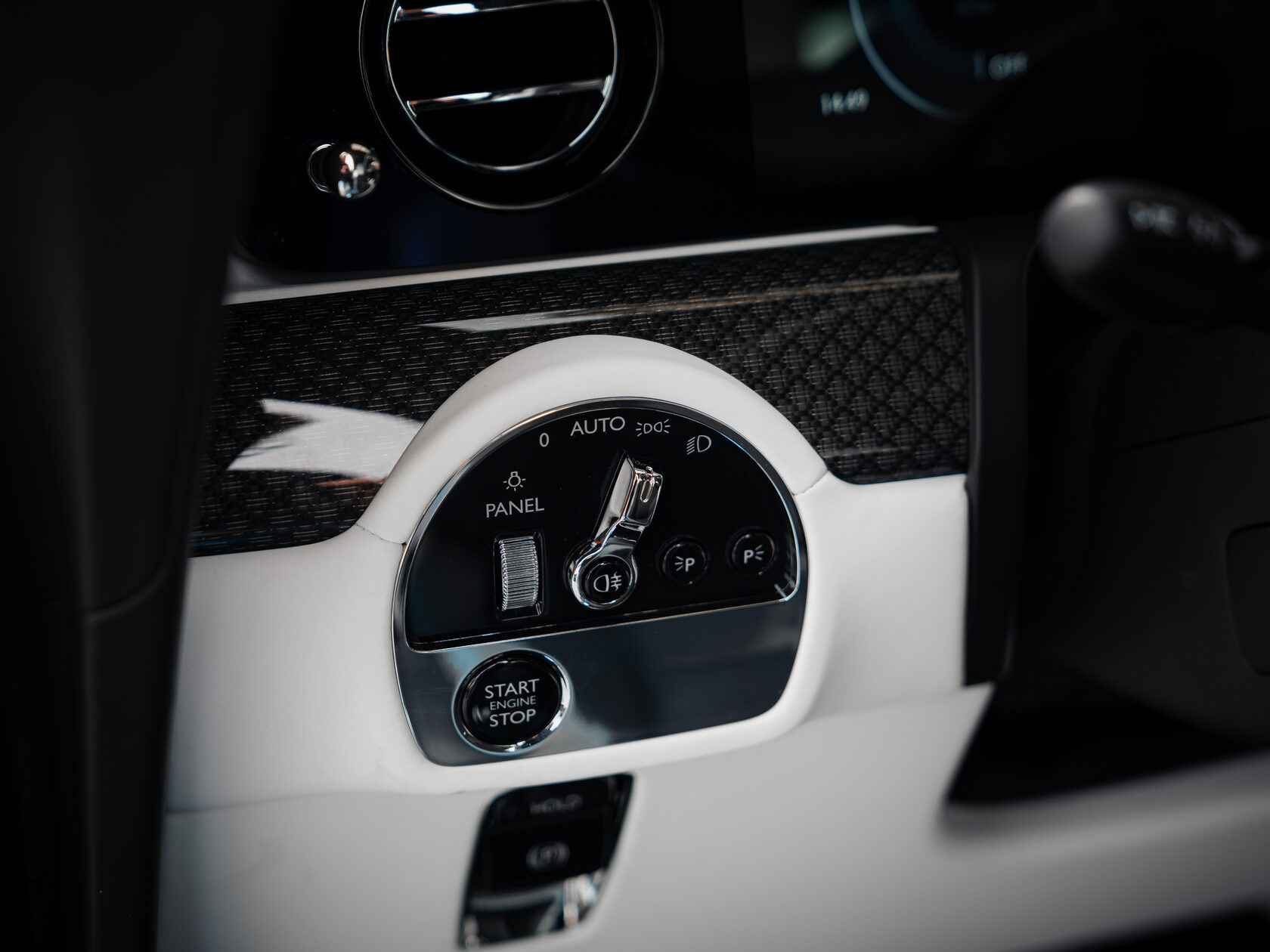 Rolls-Royce Black Badge Spectre  <br>Не указано