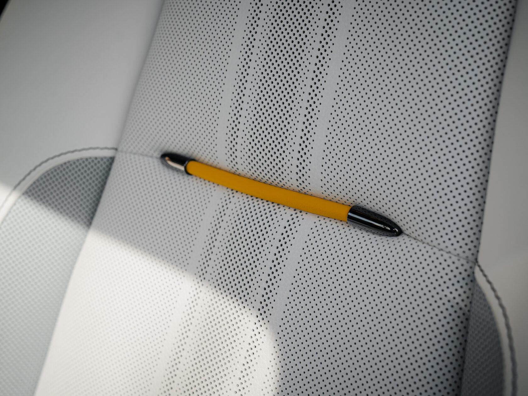 Rolls-Royce Wraith Black Badge Landspeed Collection  <br>Черный/ Небесноголубой