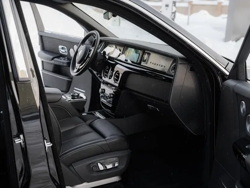 Rolls-Royce Phantom 2019 год <br>Black 