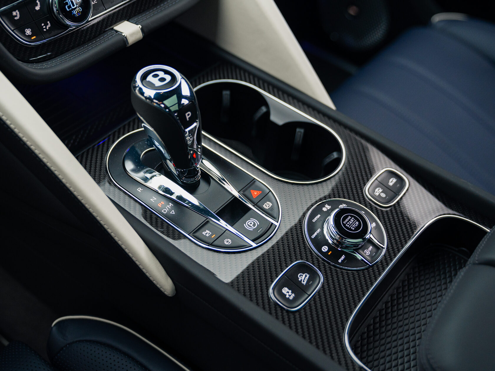 Rolls-Royce Bentayga EWB I Рестайлинг  <br>Синий