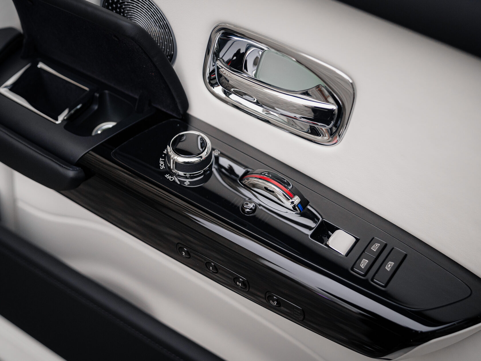 Rolls-Royce Phantom Extended 2025 год <br>Black Diamond 