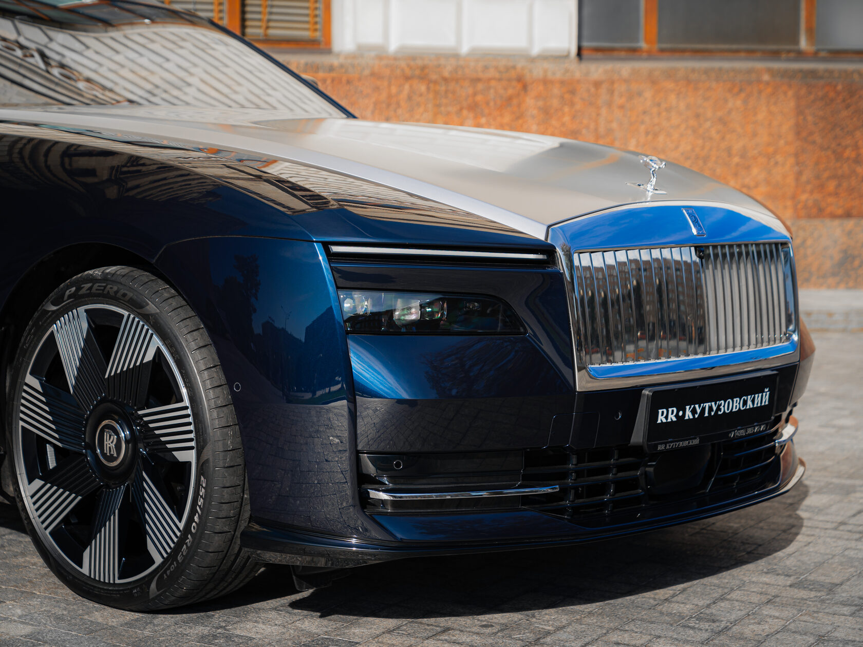 Rolls-Royce Spectre 2024 год <br>Midnight Sapphire 