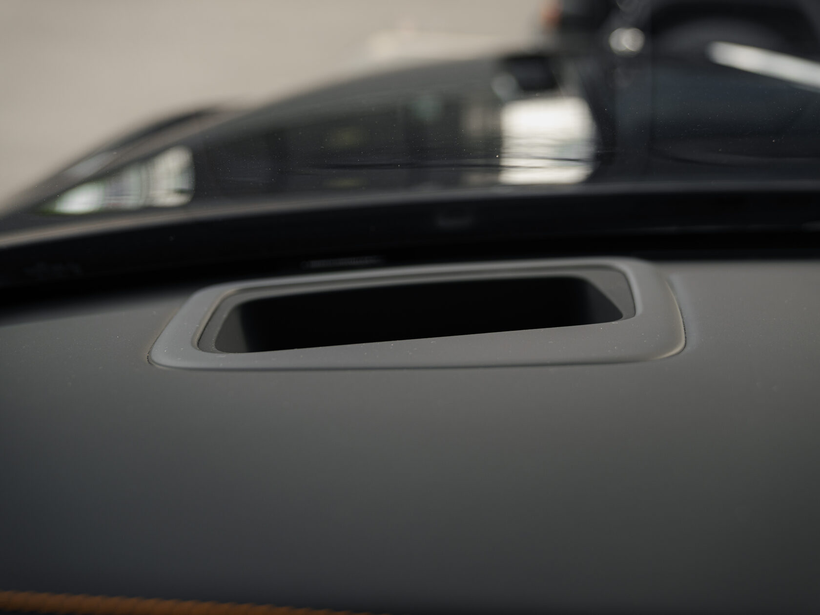 Rolls-Royce Cullinan Black Badge II  <br>Черный 