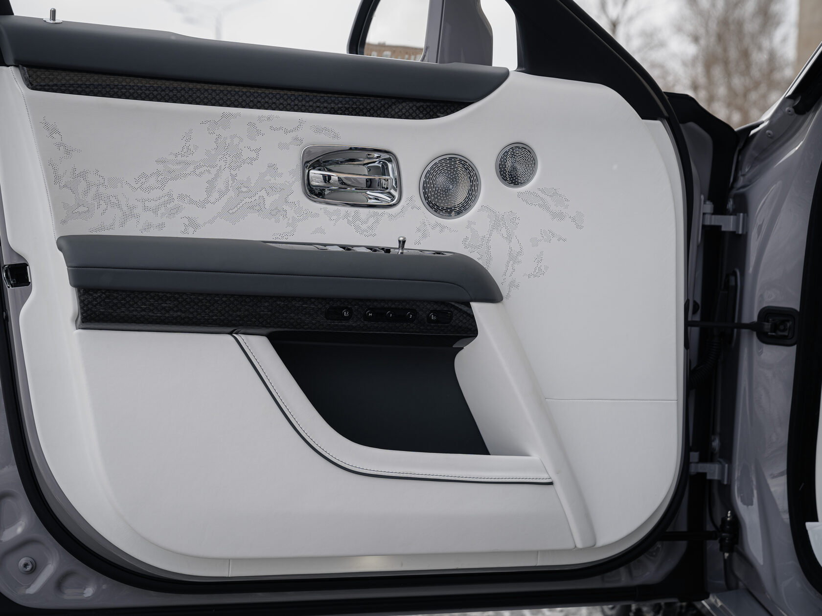 Rolls-Royce Ghost Black Badge Series II  <br>Tempest Grey 