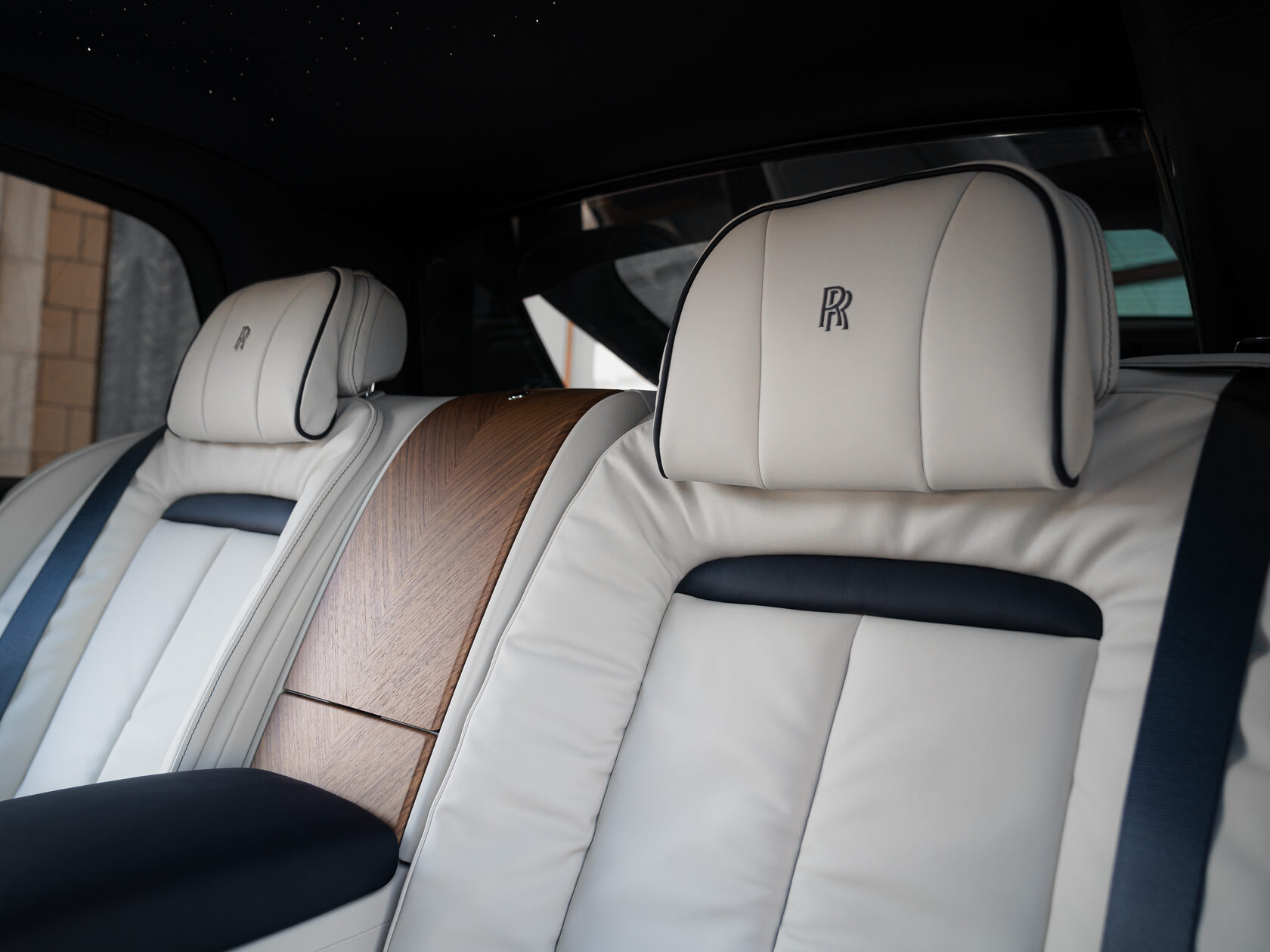 Rolls-Royce II Midnight Sapphire  <br>Midnight Sapphire 