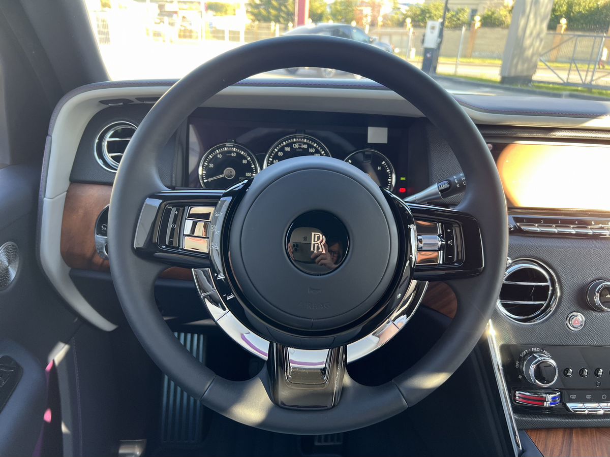 Rolls-Royce Cullinan, I 2020 год <br>Синий
