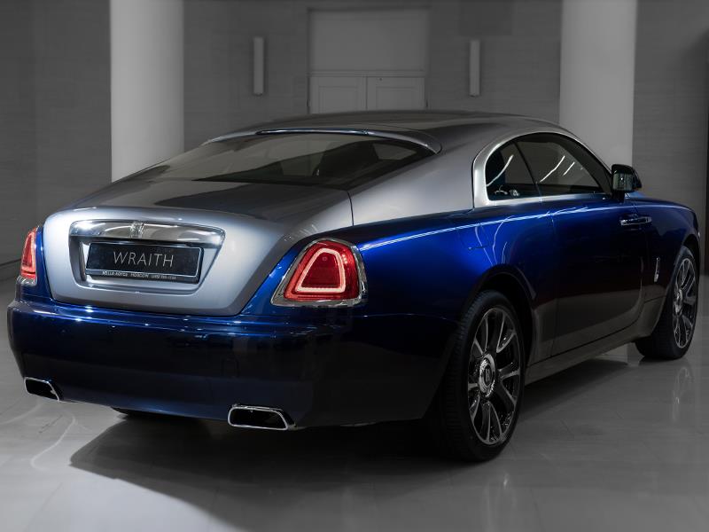 Rolls-Royce Wraith  <br>Midnight Sapphire / Jubilee Silver 