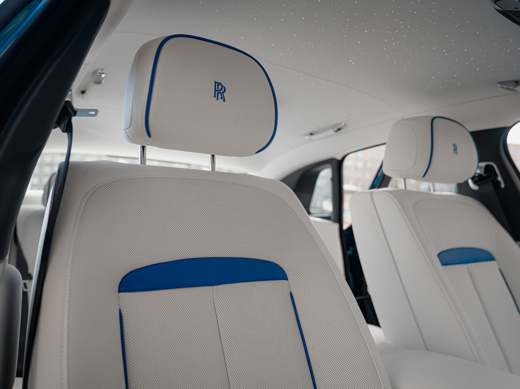 Rolls-Royce Ghost Series II  <br>Mustique Blue 