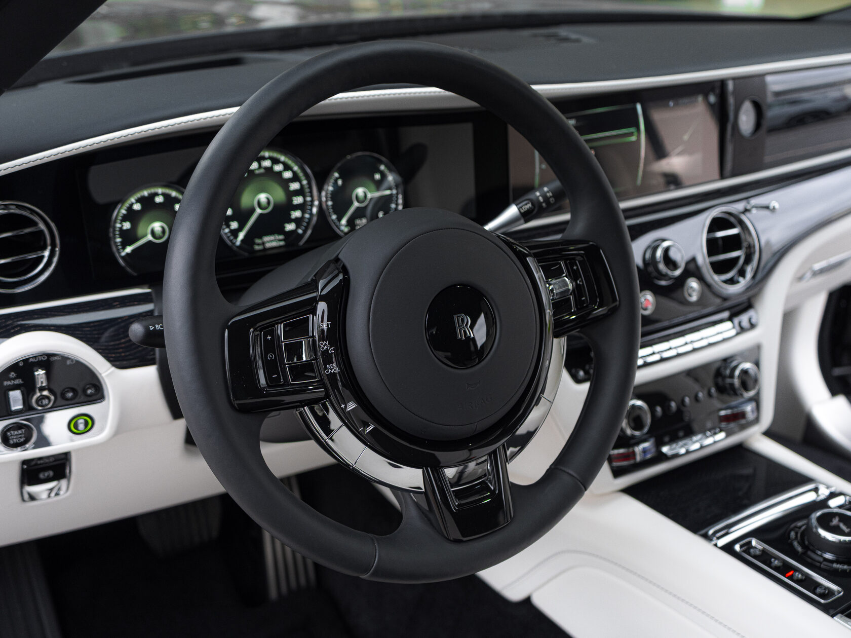 Rolls-Royce Ghost Extended 2024 год <br>Black 