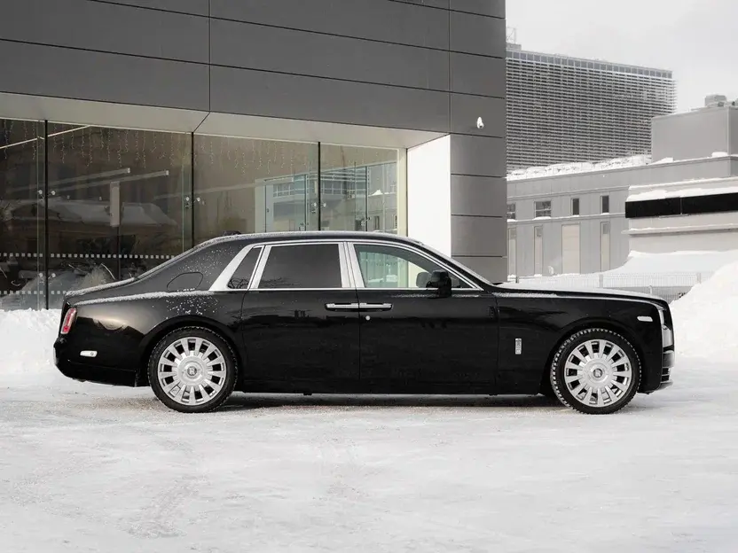 Rolls-Royce Phantom 2019 год <br>Black 