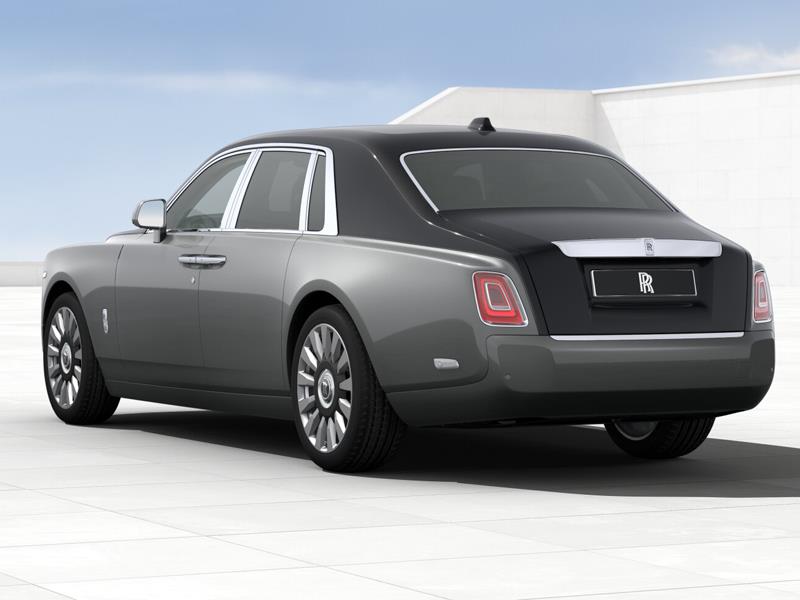 Rolls-Royce Phantom SWB  <br>Jubilee Silver / Diamond Black 