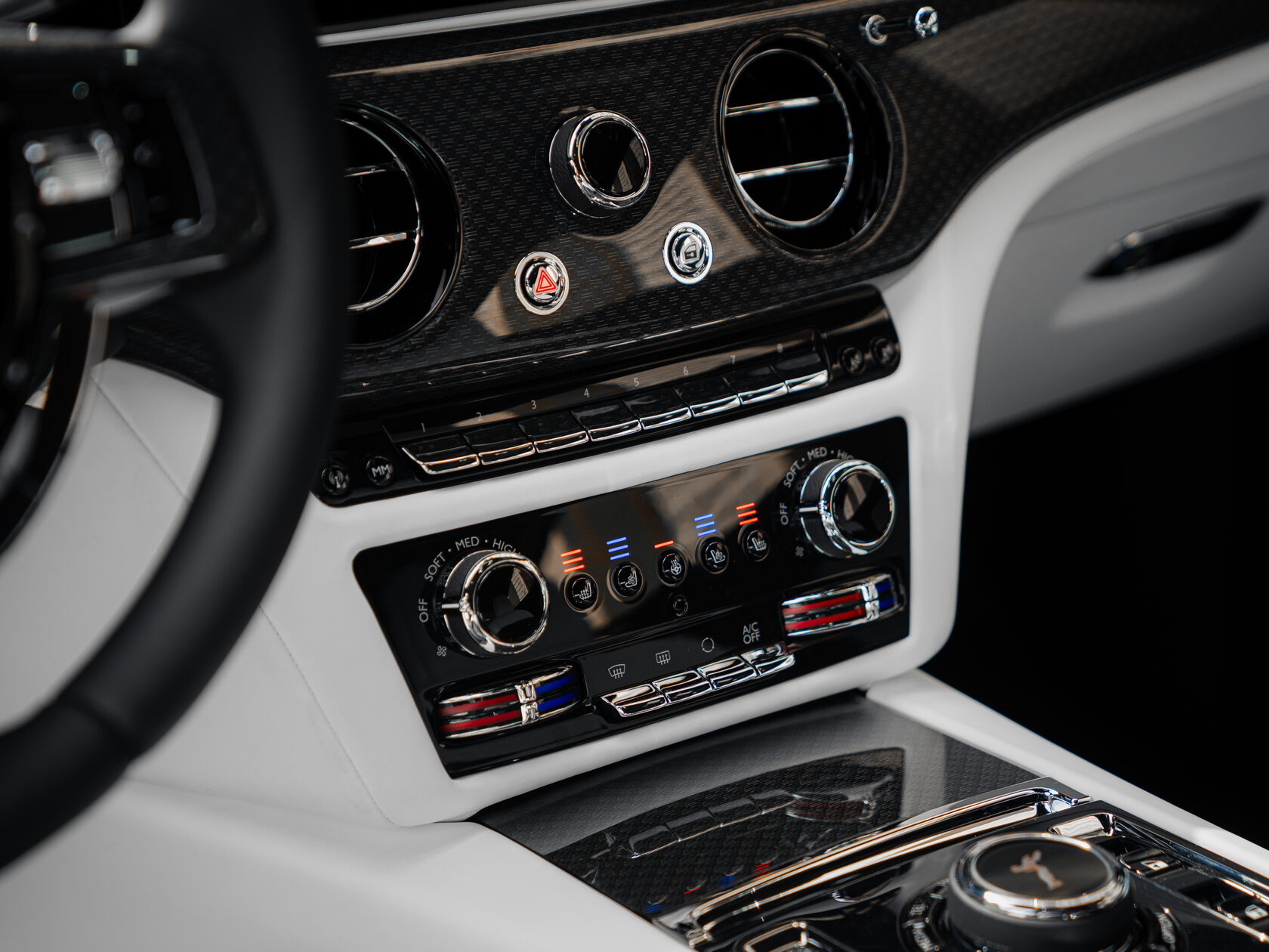 Rolls-Royce Black Badge Spectre  <br>Не указано