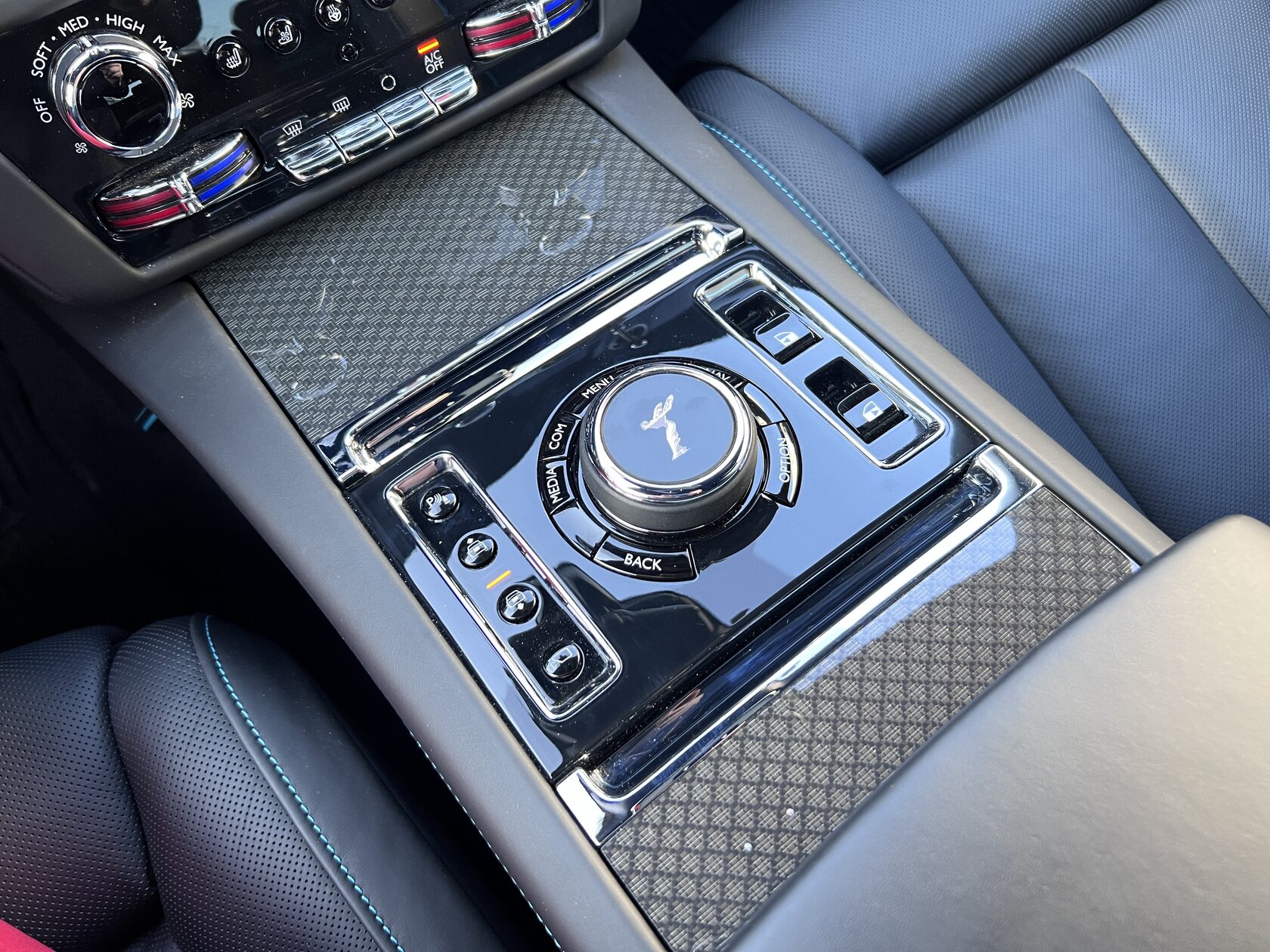 Rolls-Royce Ghost Black Badge by NOVITEC 2025 год <br>Черный Металлик Diamond Black 