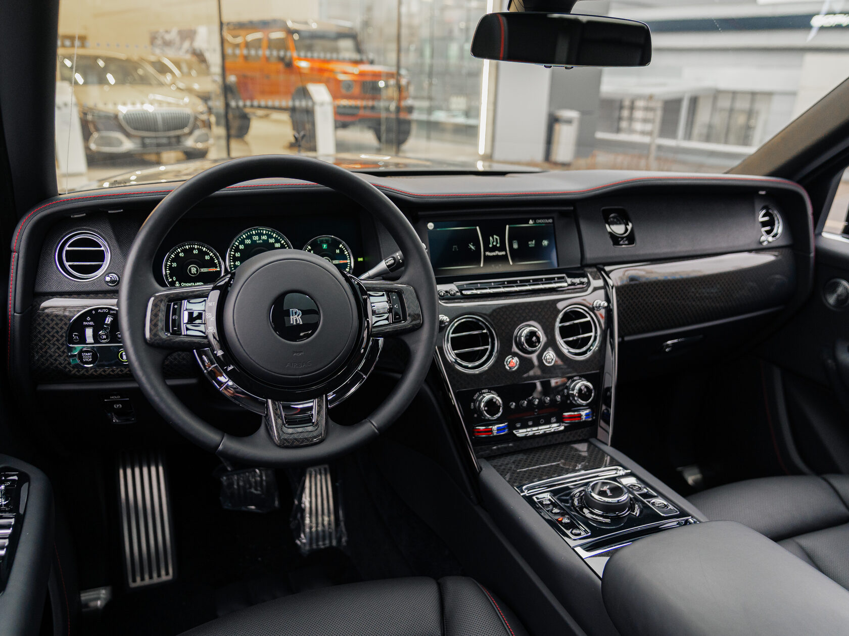 Rolls-Royce Cullinan Black Badge I 2025 год <br>Black Diamond 
