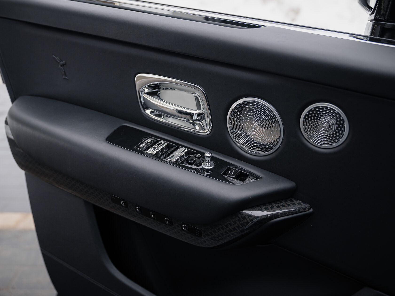 Rolls-Royce Cullinan Black Badge I 2025 год <br>Black Diamond 