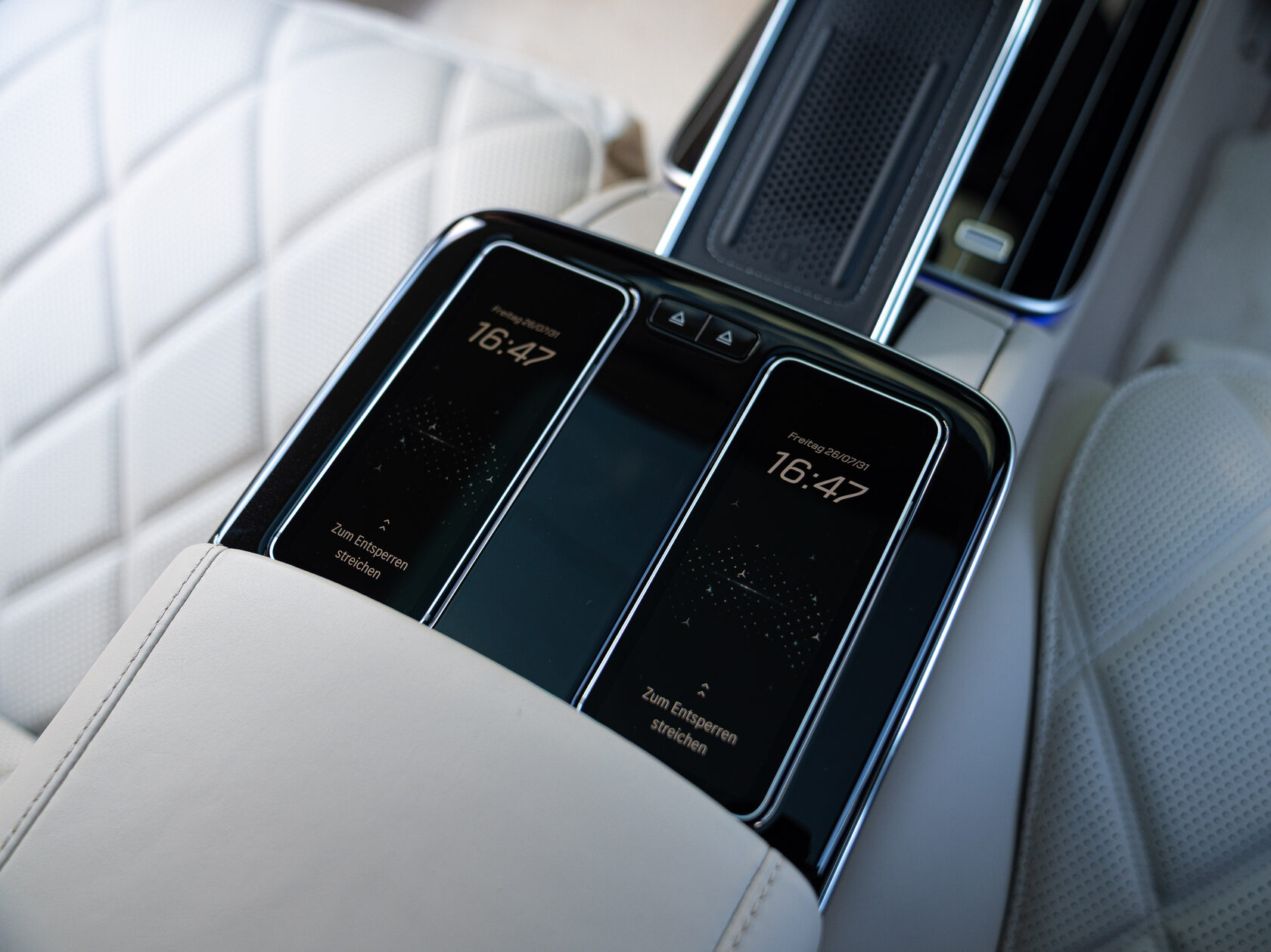 Rolls-Royce Maybach S 580 II  <br>черный обсидиан с покрытием металлик 