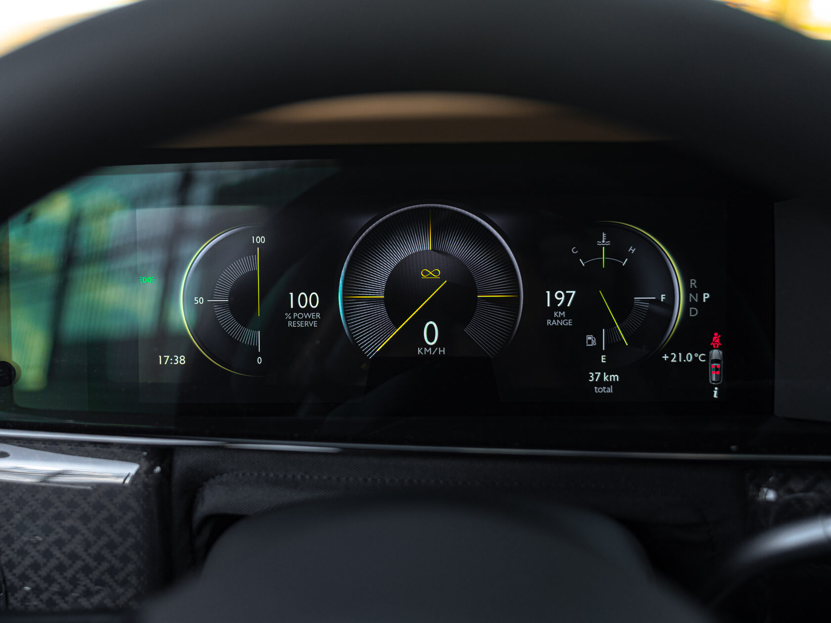 Rolls-Royce Cullinan Black Badge II  <br>Трюфель
