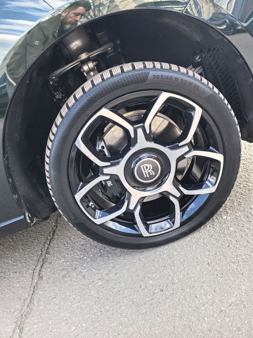 Rolls-Royce Cullinan Black Badge I 2025 год <br>Dark Emerald 