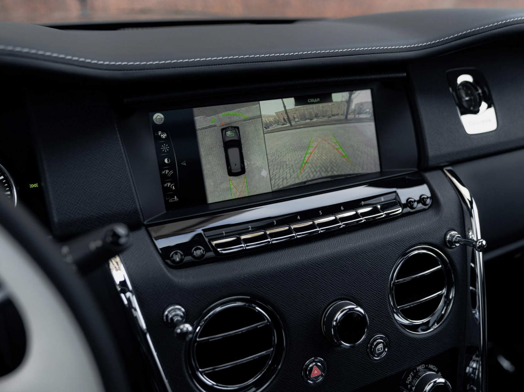 Rolls-Royce Cullinan 2019 год <br>Black Diamond