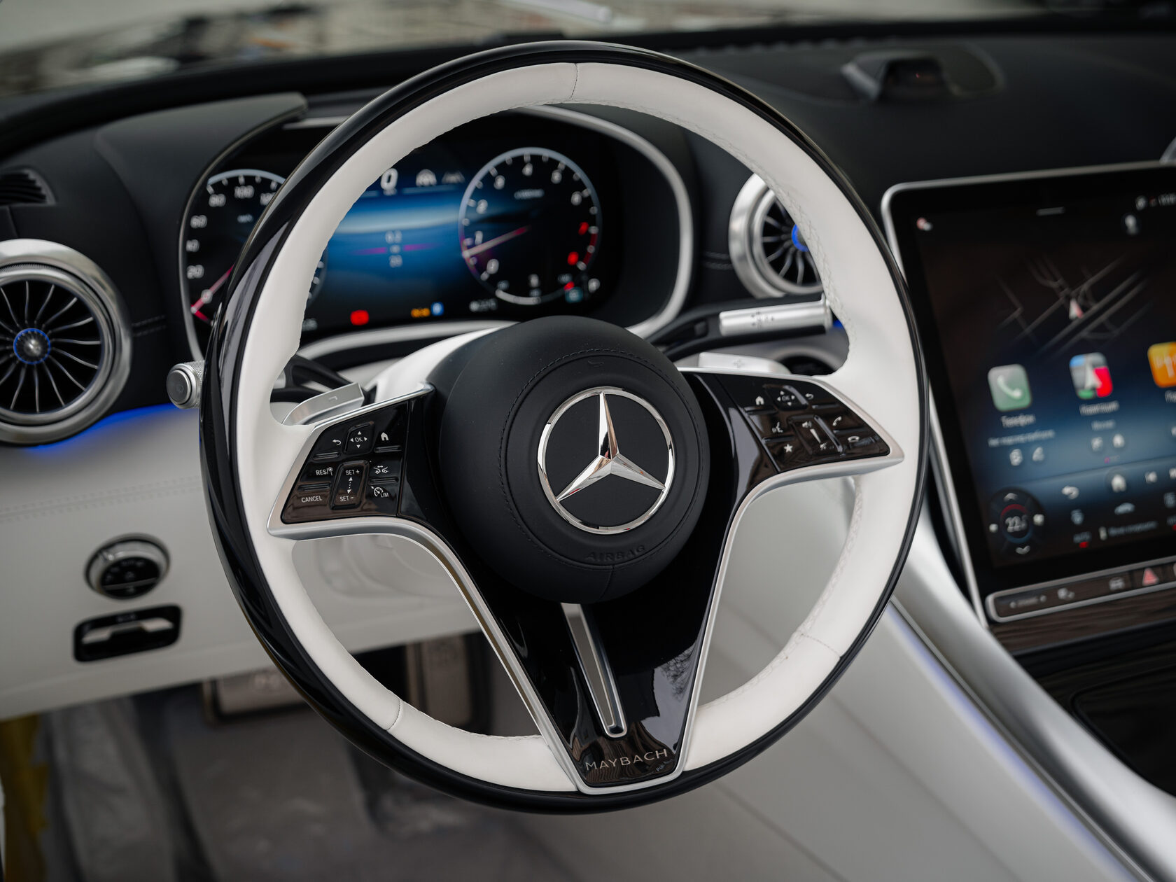 Rolls-Royce Maybach SL 680 2026  <br>Не указано