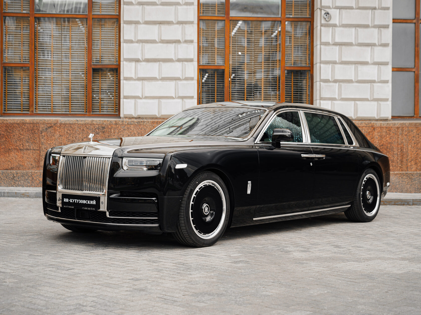 Rolls-Royce Phantom Extended  <br>Black Diamond 