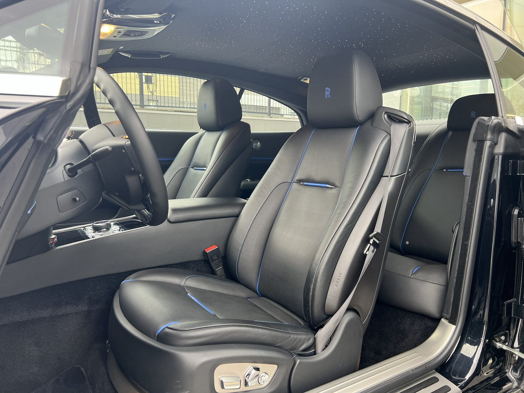 Rolls-Royce Wraith 2019 год <br>Черный