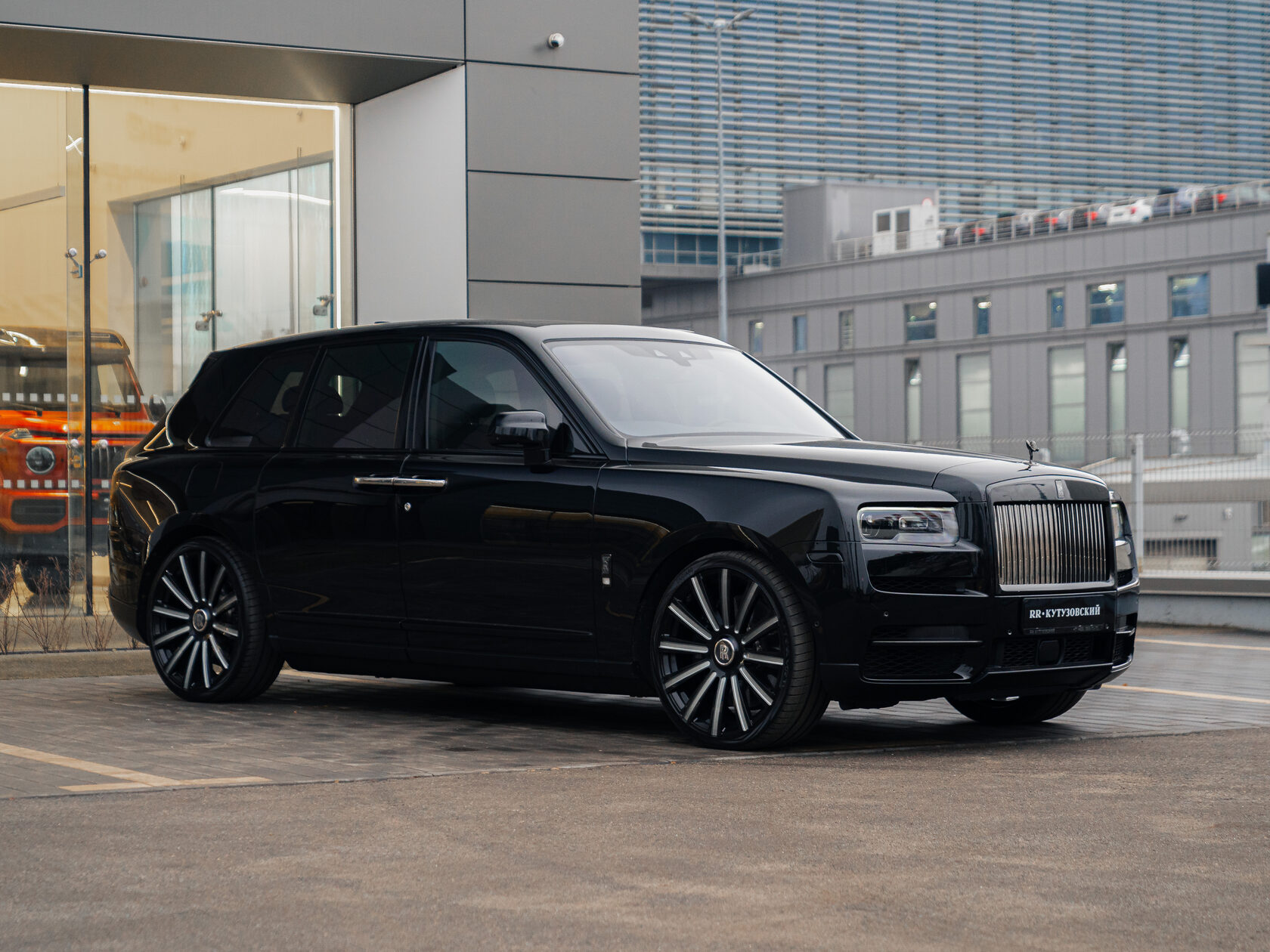 Rolls-Royce Cullinan Black Badge I 2025 год <br>Black Diamond 