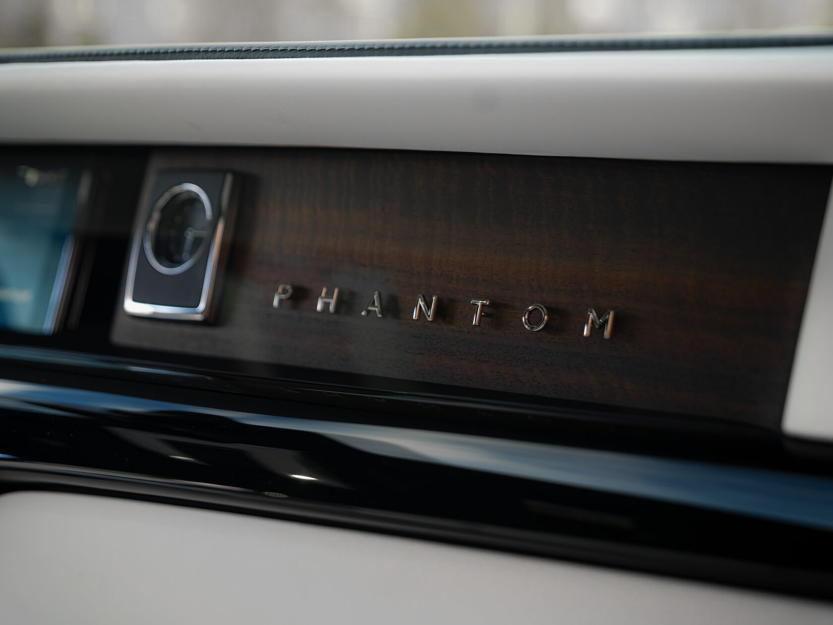 Rolls-Royce Phantom Extended  <br>Black Diamond 