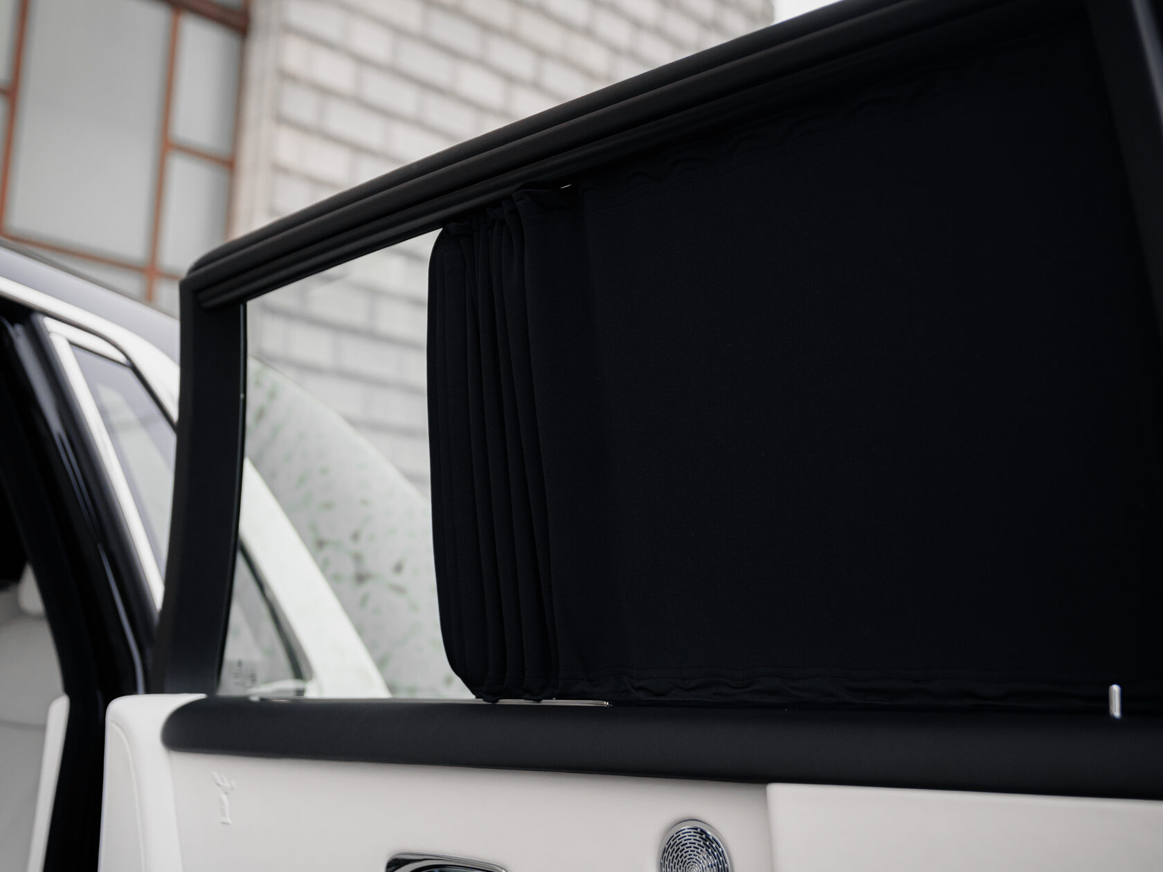 Rolls-Royce Phantom Extended  <br>Black Diamond 