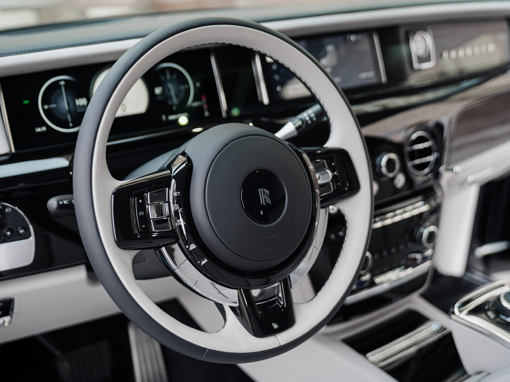Rolls-Royce Phantom Extended  <br>Black Diamond 